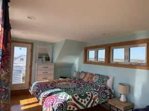 Misquamicut Waterfront Beach House - Image 5
