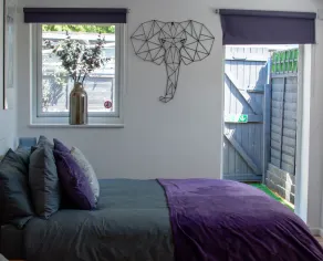 121 Studio - Apartment with Kitchen, Terrace, Stansted Airport Shuttle - Image 5