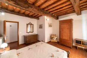 Walnut Apartment - Image 4