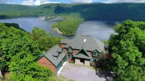 Classy Mountain Top Lake View: one of the best in PA! Hot tub, Fire-pit, grill - Image 5