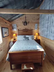 Perfect Benezette Cabin.  Nestled in the woods, yet close to attractions.   . - Image 3