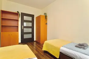 Rodzinny apartament dla sześciu osób z parkingiem prywatnym - Image 2