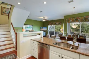 Sunkissed Cabin - Image 3