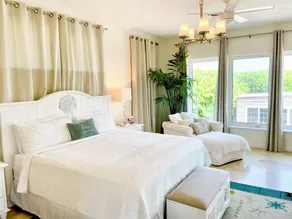 OCEANFRONT PARADISE with Direct Beach Access. Hammocks, Heated Pool, Fire Pit - Image 4