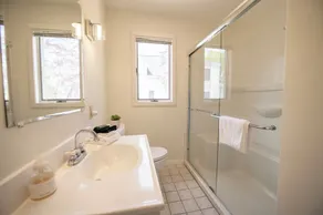 5 Bedroom with Fire Pit, Patio & Large Yard - Image 3