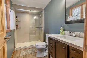 Clean Well Maintained Cayuga Lake Perfect For Families, Wineries, College Visits - Image 3