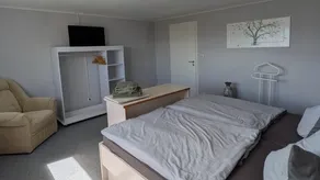 Spacious vacation apartment with plenty of room between Lake Tollense and Lake Müritz - Image 4
