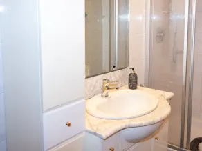 Apartment in Hollersbach near Ski Slopes - Image 3