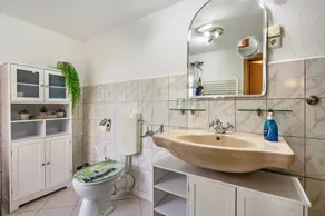 Casa vacanze 'Bungalow Sebastian' con terrazza privata, Wi-Fi e aria condizionata - Image 2