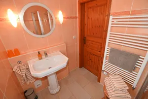 Ferienwohnung/app. für 4 Gäste mit 60m² in Warnemünde - Image 3