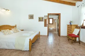 Owl Booking Villa Romeu - 10 Min Walk to the Old Town - Image 5