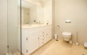 Private villa in Marbella, beach and pool - Image 5