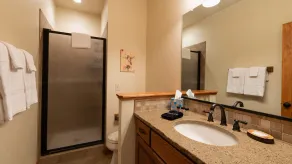 Family Gathering Home! Beautiful, Spacious, Clean!  Next to Rocky Mtn N.P., YMCA - Image 4