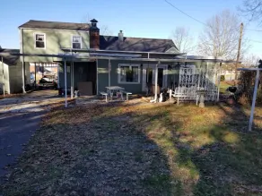 Cozy Fayetteville Home - King Bed - Sleeps 5 - Near Downtown - Image 2