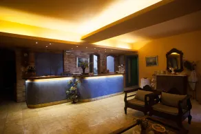 Olympia Hotel - Image 2