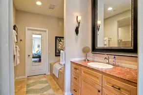 Secluded Home, Sleeps 11+  Solar Heated Pool.  HOT TUB SPA,  9 miles to beach - Image 4