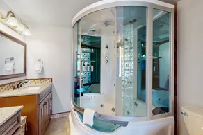 Two homes in one - panoramic sound views - two kitchens, fireplaces & jetted tub - Image 2