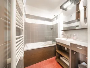 Apt 4/6 ppl near the ski runs, heated indoor pool - Image 2