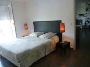 Maison avec vue mer et montagne, au calme et à la décoration soignée. - Image 4