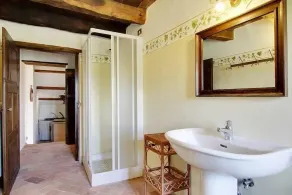 3 bedroom villa (8 sleeps) with private pool in Garfagnana - Image 4