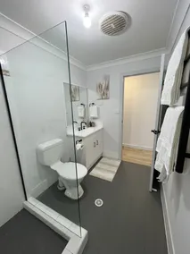 Sussex Gem - 1 bedroom apartment in the heart of Sussex Inlet - Image 2