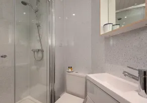 Superb 1 bedroom + sofabed on the famous Royal Mile, 150 metres to Edinburgh Castle - Image 2