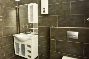 Luxuriöse großzügige Wohnung ca 130 qm mit Gartenterrasse - Image 3