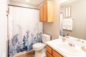 Clean+Cozy+Close to Airport/Jackson/Dogwood Ctr! - Image 3