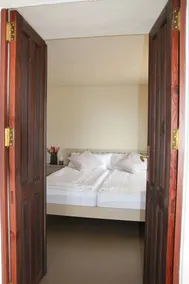 Magnifica proprietà con un sacco di fascino e comfort - piscina privata riscaldata - Image 4