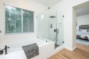 Luxury Retreat-Pool/HotTub/Game Room/Putting Green - Image 3