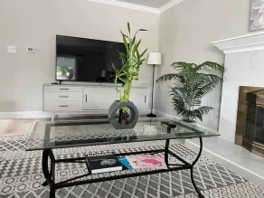 Cheerful 4-bedroom 3 bath villa with hot tub - Image 2