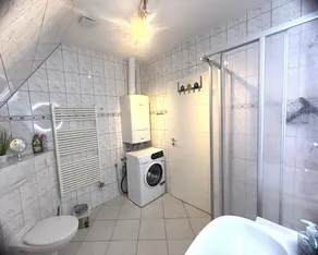 Sunny dream apartment with large south-facing balcony - Image 2