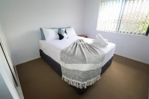 BLK Stays Guest House Deluxe Units Morayfield - Image 2