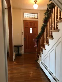 Clean and Roomy 4 Bedroom House - Image 2