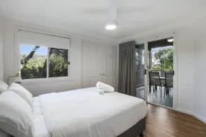 Central Location with Home Beach Views - Image 5