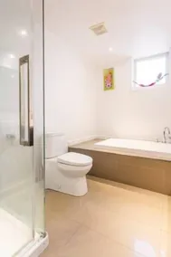 Beautiful private full condo - Image 2