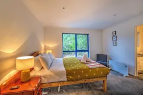Blue Gum Retreat - Freycinet Holiday Houses - Image 5