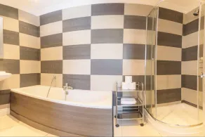 Luxury Apartments - Churchside - Image 2