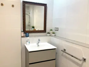 Cute apartment with charm in the coolest neighborhood Valencia - WiFi - Image 3