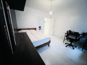 ☆ Newly Updated True 2 Bedroom in the Heart of LES ☆ - Image 4
