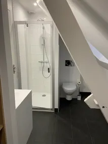 Adorable apartment located in a castle - Image 2