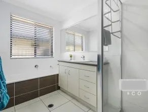Big Family pet friendly house, in Sandstone Point, Bribie - Image 4