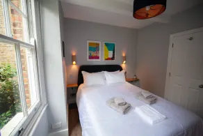 Stunning One Bedroom Apartment next to Battersea Park - Image 5