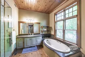 Panoramic View of Lake Muskoka, Privacy! Sleeps 20! Entertaining++! Location! - Image 2