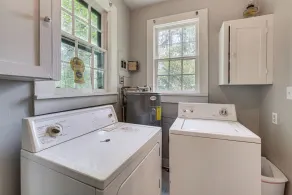 Private Deck & Yard: Pet-friendly Noble Getaway - Image 2