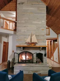Hammarstrom House - Private Waterfront and Hot Tub - Image 2