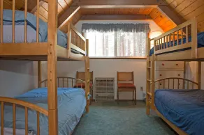 Ein kleines Haus im Big Woods - in der Nähe von Skigebieten und Camp Richardson Resort - Image 2