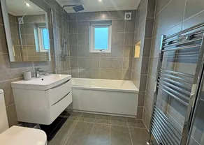 4 bedroom accommodation in Coleford - Image 3