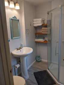 Tusen Takk  Decorah - Image 3