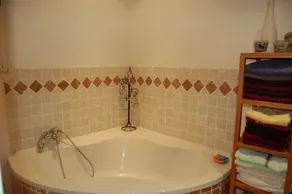 Contemporary house - Image 4